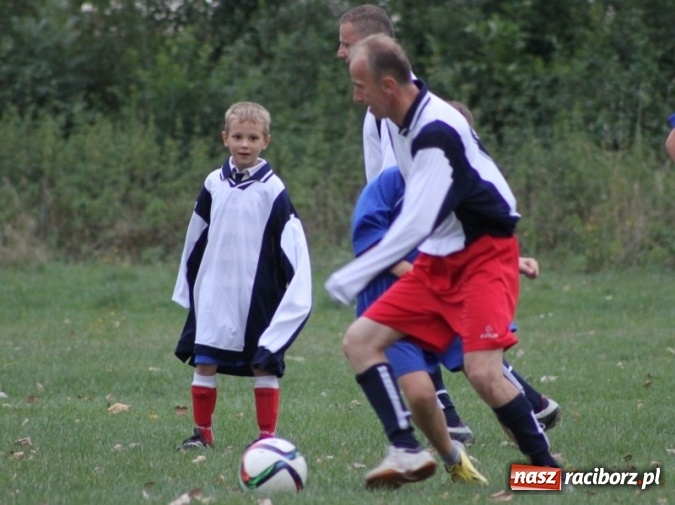 Zdjęcie w galerii na portalu naszraciborz.pl: Rewia, Miraż, zabawa, rozgrywki sportowe i podwójna tęcza, czyli atrakcje II Wielkiego Pikniku Rodzinnego w Wojnowicach wiadomości z regionu