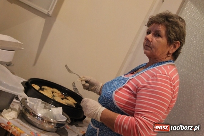 Zdjęcie w galerii na portalu naszraciborz.pl: Rewia, Miraż, zabawa, rozgrywki sportowe i podwójna tęcza, czyli atrakcje II Wielkiego Pikniku Rodzinnego w Wojnowicach wiadomości z regionu