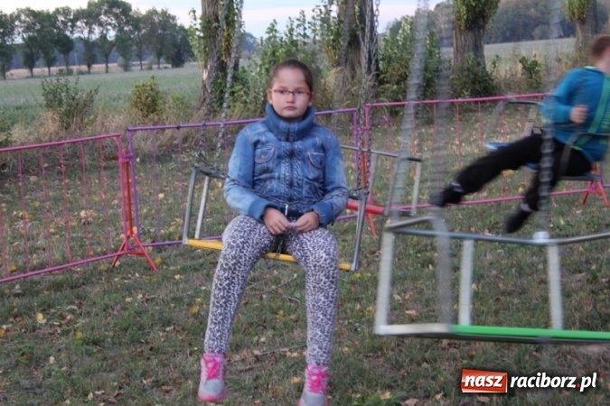 Zdjęcie w galerii na portalu naszraciborz.pl: Rewia, Miraż, zabawa, rozgrywki sportowe i podwójna tęcza, czyli atrakcje II Wielkiego Pikniku Rodzinnego w Wojnowicach wiadomości z regionu