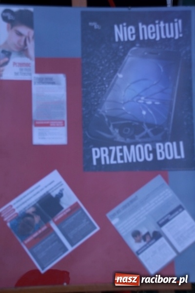 Zdjęcie w galerii na portalu naszraciborz.pl: Rewia, Miraż, zabawa, rozgrywki sportowe i podwójna tęcza, czyli atrakcje II Wielkiego Pikniku Rodzinnego w Wojnowicach wiadomości z regionu