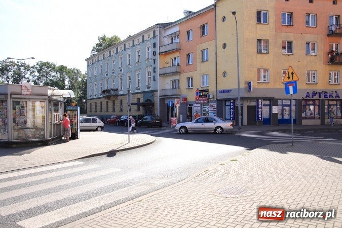 Zdjęcie w galerii na portalu naszraciborz.pl: Lokal użytkowy  do wynajęcia lub sprzedaży  przy Placu Dworcowym w Raciborzu wiadomości z regionu