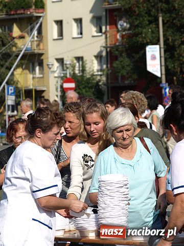 Zdjęcie w galerii na portalu naszraciborz.pl: Pożegnanie Lata - festyn na pl. Długosza  wiadomości z regionu