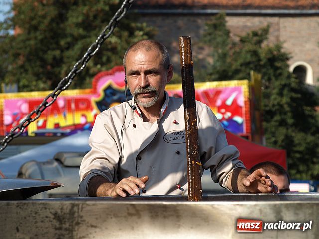 Zdjęcie w galerii na portalu naszraciborz.pl: Pożegnanie Lata - festyn na pl. Długosza  wiadomości z regionu