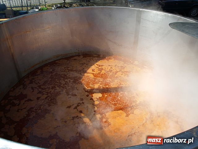 Zdjęcie w galerii na portalu naszraciborz.pl: Pożegnanie Lata - festyn na pl. Długosza  wiadomości z regionu