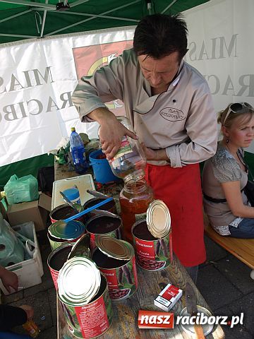 Zdjęcie w galerii na portalu naszraciborz.pl: Pożegnanie Lata - festyn na pl. Długosza  wiadomości z regionu