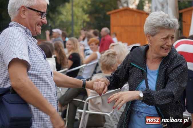 Zdjęcie w galerii na portalu naszraciborz.pl: Nazwa zobowiązuje! Czym Nędza bogata! po raz drugi na zamku wiadomości z regionu