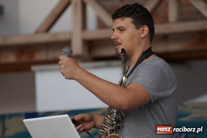 Zdjęcie w galerii na portalu naszraciborz.pl: Nazwa zobowiązuje! Czym Nędza bogata! po raz drugi na zamku wiadomości z regionu