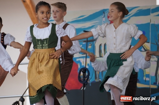 Zdjęcie w galerii na portalu naszraciborz.pl: Nazwa zobowiązuje! Czym Nędza bogata! po raz drugi na zamku wiadomości z regionu