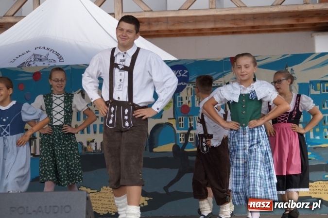 Zdjęcie w galerii na portalu naszraciborz.pl: Nazwa zobowiązuje! Czym Nędza bogata! po raz drugi na zamku wiadomości z regionu