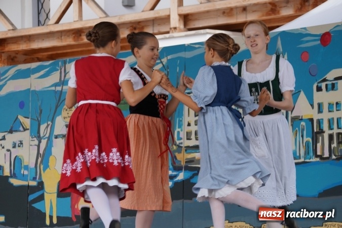 Zdjęcie w galerii na portalu naszraciborz.pl: Nazwa zobowiązuje! Czym Nędza bogata! po raz drugi na zamku wiadomości z regionu