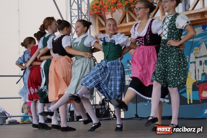 Zdjęcie w galerii na portalu naszraciborz.pl: Nazwa zobowiązuje! Czym Nędza bogata! po raz drugi na zamku wiadomości z regionu