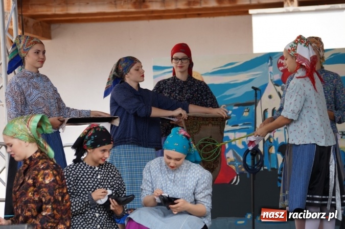 Zdjęcie w galerii na portalu naszraciborz.pl: Nazwa zobowiązuje! Czym Nędza bogata! po raz drugi na zamku wiadomości z regionu