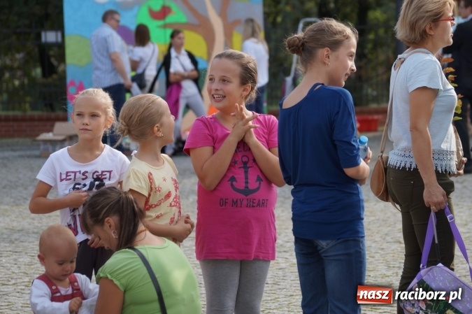 Zdjęcie w galerii na portalu naszraciborz.pl: Nazwa zobowiązuje! Czym Nędza bogata! po raz drugi na zamku wiadomości z regionu