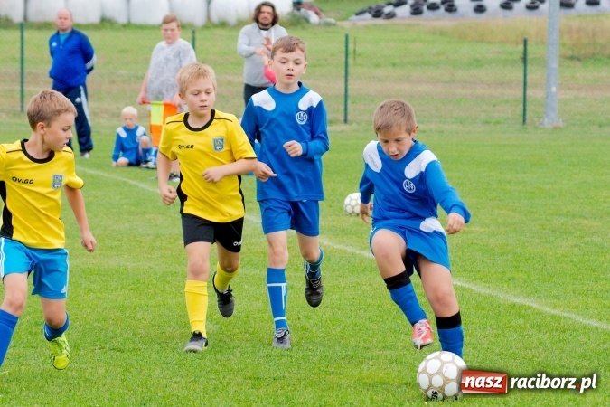 Zdjęcie w galerii na portalu naszraciborz.pl: Orliki: Spóźniona Stal lepsza od Markowic. Cztery gole Romana Podolca wiadomości z regionu