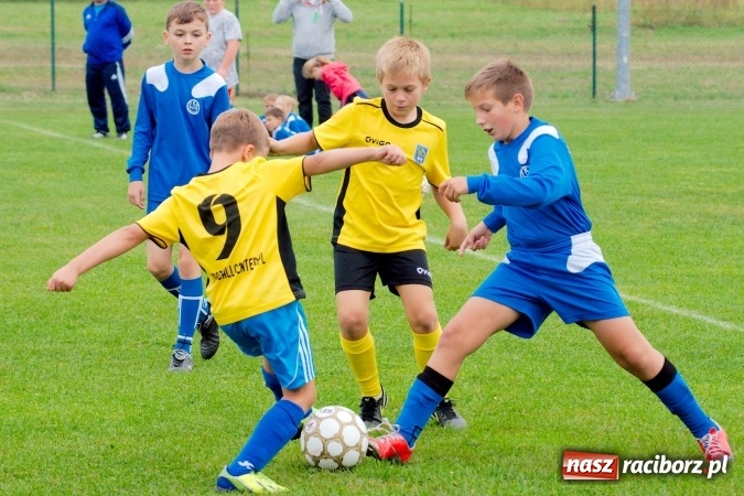 Zdjęcie w galerii na portalu naszraciborz.pl: Orliki: Spóźniona Stal lepsza od Markowic. Cztery gole Romana Podolca wiadomości z regionu