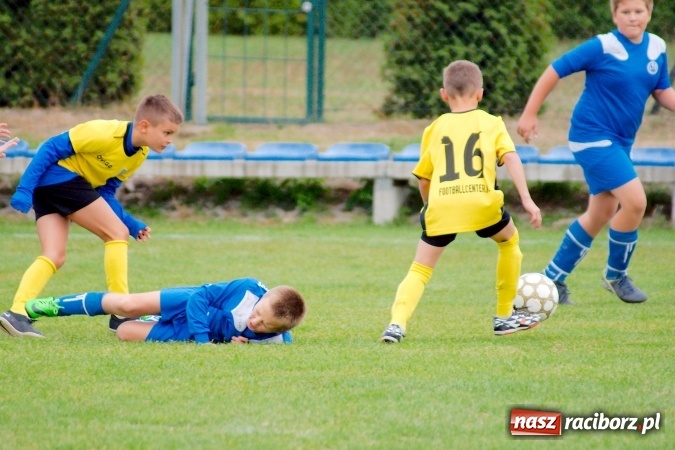 Zdjęcie w galerii na portalu naszraciborz.pl: Orliki: Spóźniona Stal lepsza od Markowic. Cztery gole Romana Podolca wiadomości z regionu