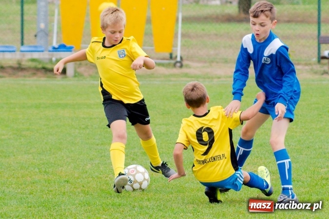 Zdjęcie w galerii na portalu naszraciborz.pl: Orliki: Spóźniona Stal lepsza od Markowic. Cztery gole Romana Podolca wiadomości z regionu