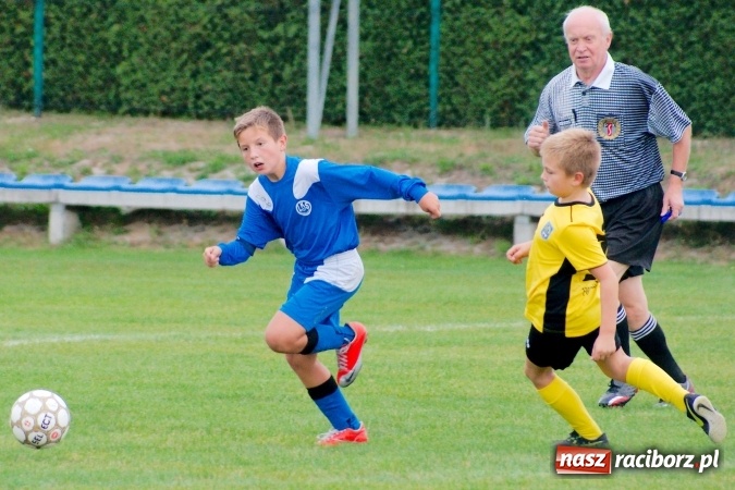 Zdjęcie w galerii na portalu naszraciborz.pl: Orliki: Spóźniona Stal lepsza od Markowic. Cztery gole Romana Podolca wiadomości z regionu