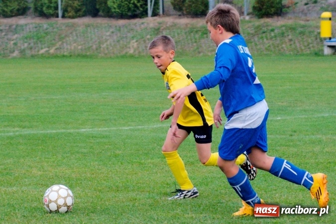 Zdjęcie w galerii na portalu naszraciborz.pl: Orliki: Spóźniona Stal lepsza od Markowic. Cztery gole Romana Podolca wiadomości z regionu