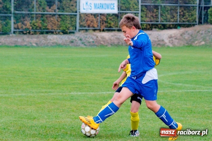 Zdjęcie w galerii na portalu naszraciborz.pl: Orliki: Spóźniona Stal lepsza od Markowic. Cztery gole Romana Podolca wiadomości z regionu