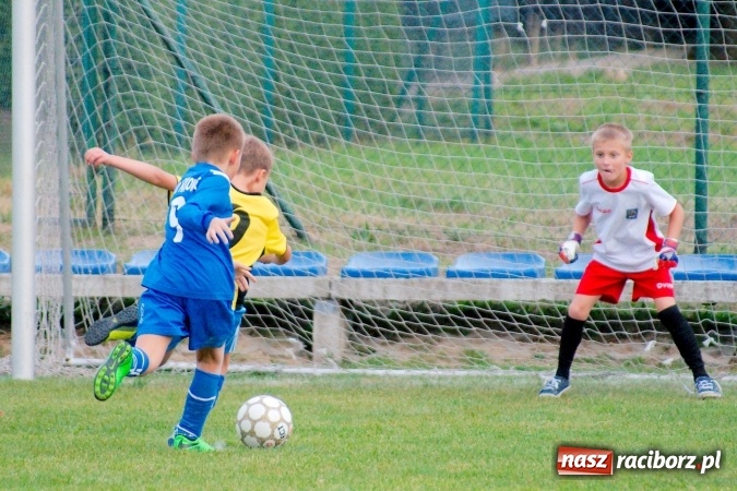 Zdjęcie w galerii na portalu naszraciborz.pl: Orliki: Spóźniona Stal lepsza od Markowic. Cztery gole Romana Podolca wiadomości z regionu