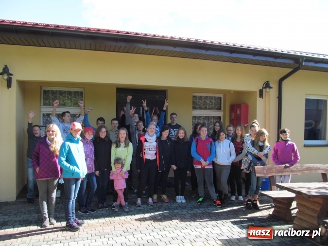 Zdjęcie w galerii na portalu naszraciborz.pl: Pierwszy dzień integracji Gimnazjum nr 5 z Czechami w Ustroniu Morskim  wiadomości z regionu