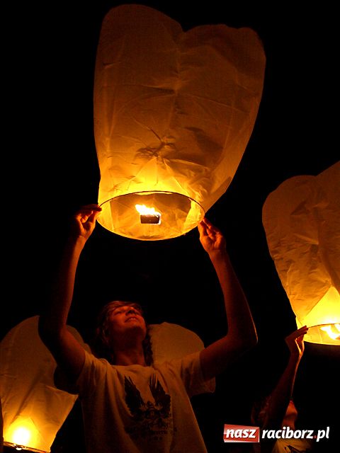 Zdjęcie w galerii na portalu naszraciborz.pl: Blue Cafe i CHIŃSKIE LAMPIONY wiadomości z regionu
