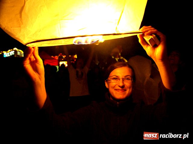 Zdjęcie w galerii na portalu naszraciborz.pl: Blue Cafe i CHIŃSKIE LAMPIONY wiadomości z regionu