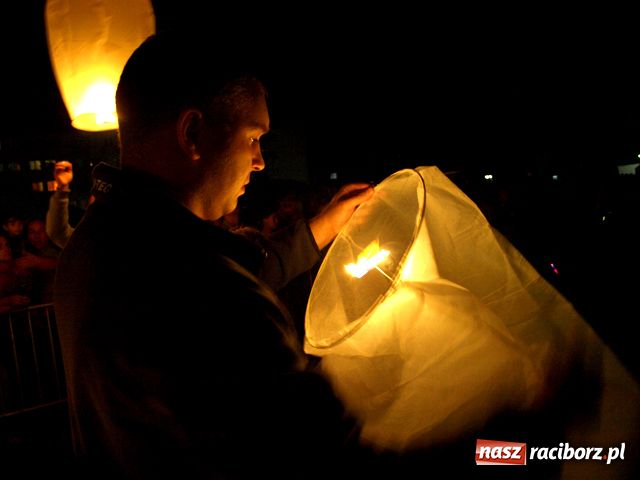 Zdjęcie w galerii na portalu naszraciborz.pl: Blue Cafe i CHIŃSKIE LAMPIONY wiadomości z regionu