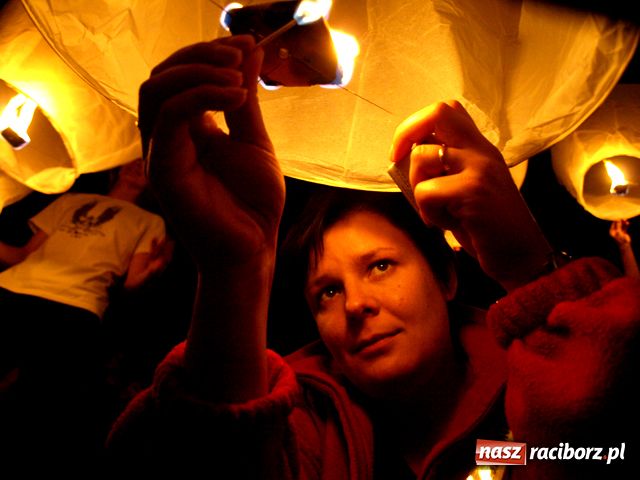 Zdjęcie w galerii na portalu naszraciborz.pl: Blue Cafe i CHIŃSKIE LAMPIONY wiadomości z regionu