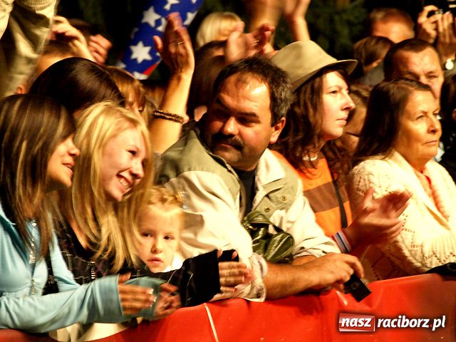 Zdjęcie w galerii na portalu naszraciborz.pl: Blue Cafe i CHIŃSKIE LAMPIONY wiadomości z regionu