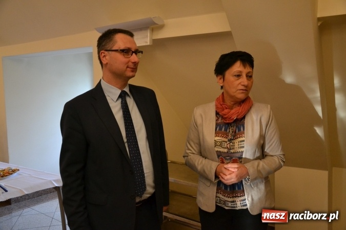 Zdjęcie w galerii na portalu naszraciborz.pl: Zamek inspiracją artystyczną - spotkanie otwierające wystawę prac na Zamku Piastowskim wiadomości z regionu