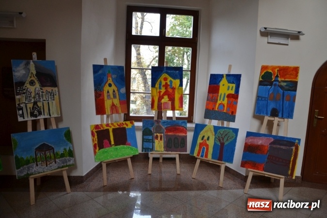 Zdjęcie w galerii na portalu naszraciborz.pl: Zamek inspiracją artystyczną - spotkanie otwierające wystawę prac na Zamku Piastowskim wiadomości z regionu