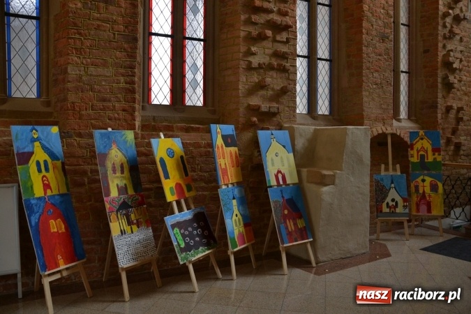 Zdjęcie w galerii na portalu naszraciborz.pl: Zamek inspiracją artystyczną - spotkanie otwierające wystawę prac na Zamku Piastowskim wiadomości z regionu