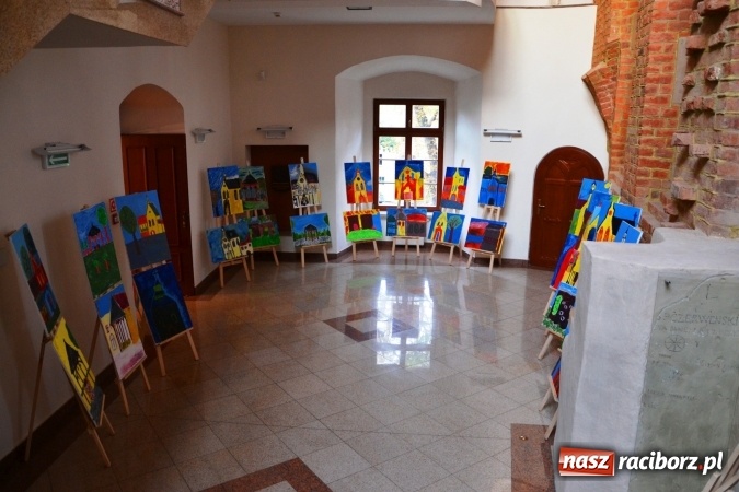 Zdjęcie w galerii na portalu naszraciborz.pl: Zamek inspiracją artystyczną - spotkanie otwierające wystawę prac na Zamku Piastowskim wiadomości z regionu