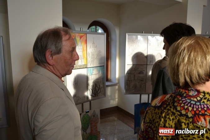 Zdjęcie w galerii na portalu naszraciborz.pl: Zamek inspiracją artystyczną - spotkanie otwierające wystawę prac na Zamku Piastowskim wiadomości z regionu