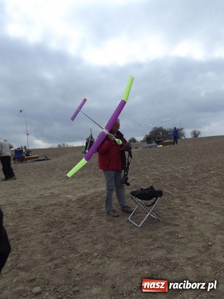 Zdjęcie w galerii na portalu naszraciborz.pl: Trzy zamki - zawody modeli latających F1E wiadomości z regionu