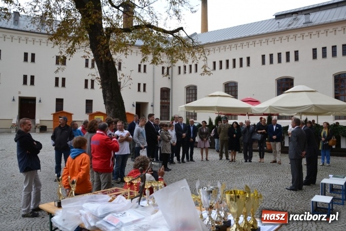 Zdjęcie w galerii na portalu naszraciborz.pl: Trzy zamki - zawody modeli latających F1E wiadomości z regionu