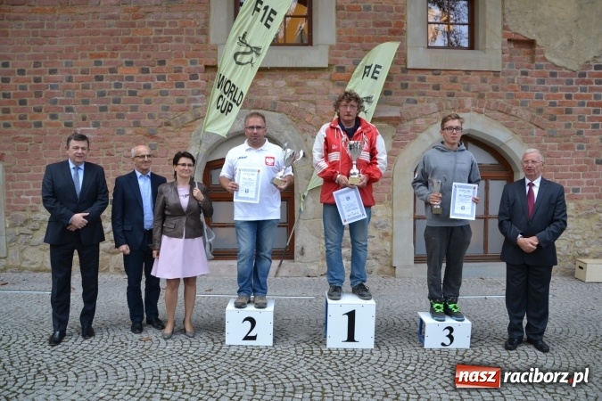 Zdjęcie w galerii na portalu naszraciborz.pl: Trzy zamki - zawody modeli latających F1E wiadomości z regionu