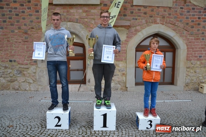 Zdjęcie w galerii na portalu naszraciborz.pl: Trzy zamki - zawody modeli latających F1E wiadomości z regionu