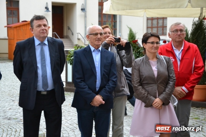 Zdjęcie w galerii na portalu naszraciborz.pl: Trzy zamki - zawody modeli latających F1E wiadomości z regionu