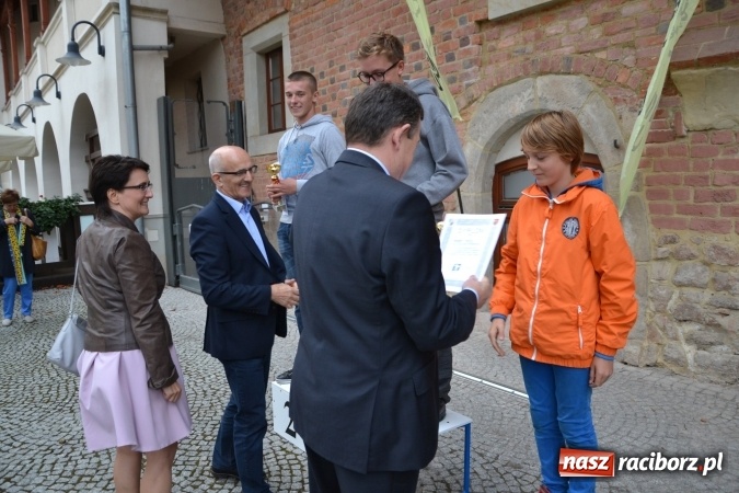 Zdjęcie w galerii na portalu naszraciborz.pl: Trzy zamki - zawody modeli latających F1E wiadomości z regionu