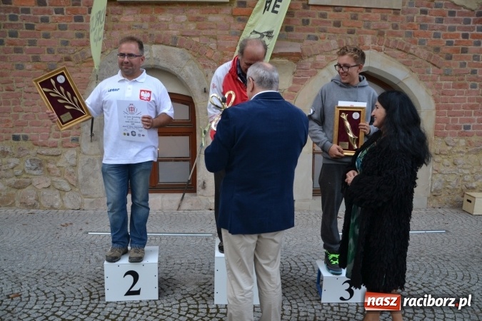 Zdjęcie w galerii na portalu naszraciborz.pl: Trzy zamki - zawody modeli latających F1E wiadomości z regionu