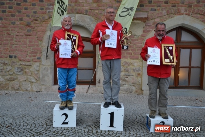 Zdjęcie w galerii na portalu naszraciborz.pl: Trzy zamki - zawody modeli latających F1E wiadomości z regionu