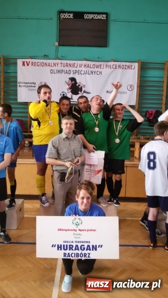Zdjęcie w galerii na portalu naszraciborz.pl: Warsztatowicze z Raciborza na podium halowej piłki nożnej  wiadomości z regionu