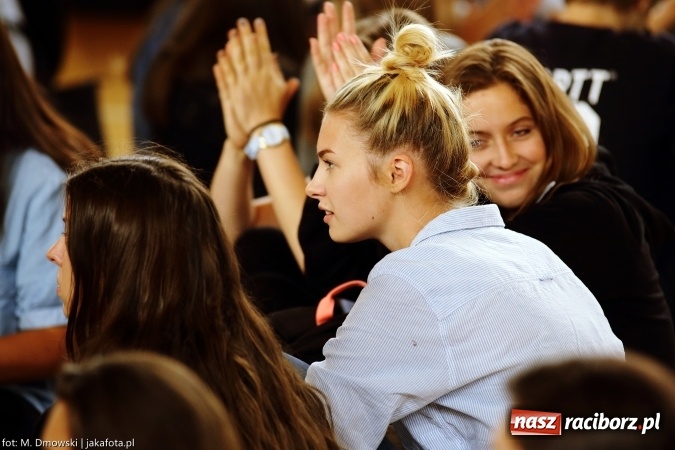 Zdjęcie w galerii na portalu naszraciborz.pl: II LO obchodziło dziś Europejski Dzień Języków Obcych wiadomości z regionu