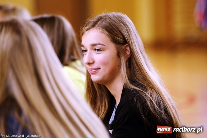 Zdjęcie w galerii na portalu naszraciborz.pl: II LO obchodziło dziś Europejski Dzień Języków Obcych wiadomości z regionu