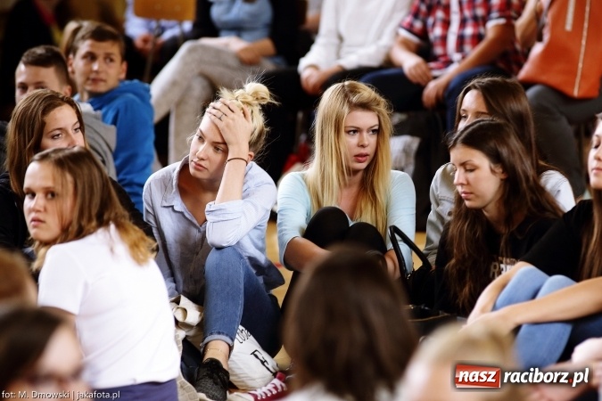 Zdjęcie w galerii na portalu naszraciborz.pl: II LO obchodziło dziś Europejski Dzień Języków Obcych wiadomości z regionu