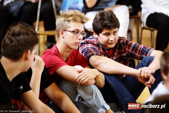 Zdjęcie w galerii na portalu naszraciborz.pl: II LO obchodziło dziś Europejski Dzień Języków Obcych wiadomości z regionu