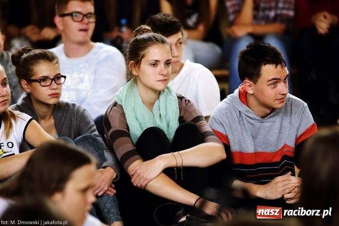 Zdjęcie w galerii na portalu naszraciborz.pl: II LO obchodziło dziś Europejski Dzień Języków Obcych wiadomości z regionu